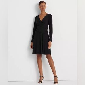 Women's Clothing (792)